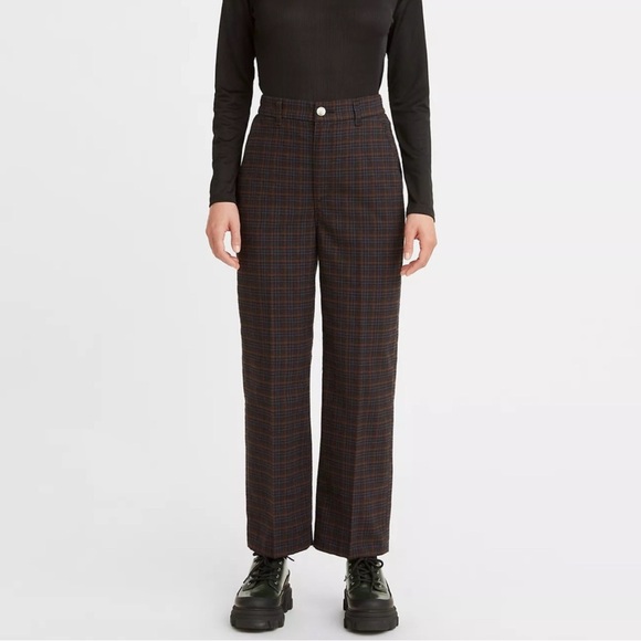 Levi's Pull On Plaid Pants - Picture 2 of 5